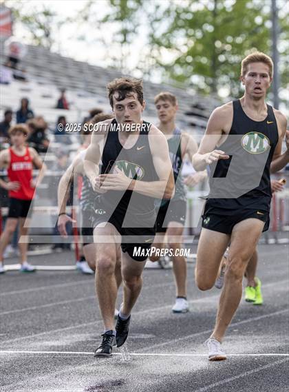 Thumbnail 2 in GCC Track & Field Championships (Day 1) photogallery.