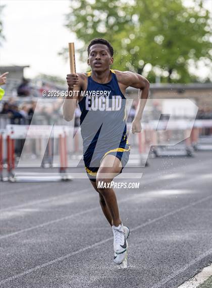 Thumbnail 3 in GCC Track & Field Championships (Day 1) photogallery.