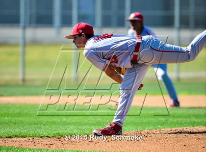 Thumbnail 1 in Del Norte @ Fallbrook photogallery.