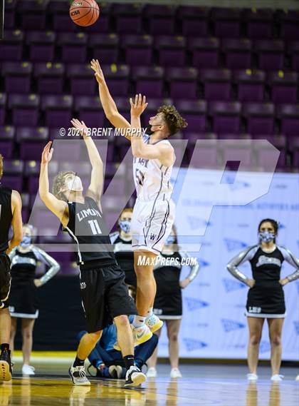 Thumbnail 1 in Limon vs. Wray (CHSAA 2A State Final) photogallery.