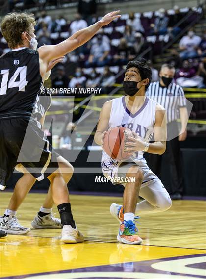 Thumbnail 1 in Limon vs. Wray (CHSAA 2A State Final) photogallery.