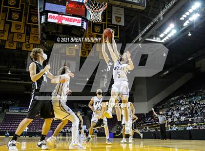 Thumbnail 2 in Limon vs. Wray (CHSAA 2A State Final) photogallery.