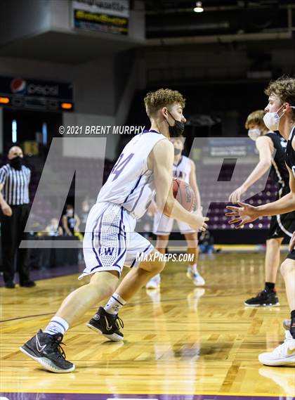 Thumbnail 1 in Limon vs. Wray (CHSAA 2A State Final) photogallery.