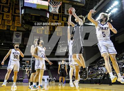 Thumbnail 2 in Limon vs. Wray (CHSAA 2A State Final) photogallery.