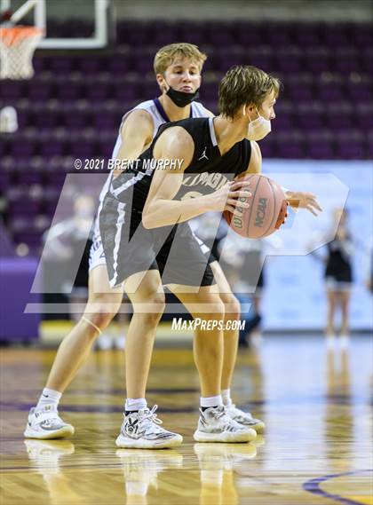 Thumbnail 1 in Limon vs. Wray (CHSAA 2A State Final) photogallery.