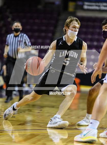 Thumbnail 2 in Limon vs. Wray (CHSAA 2A State Final) photogallery.