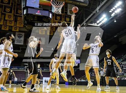 Thumbnail 2 in Limon vs. Wray (CHSAA 2A State Final) photogallery.