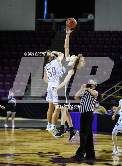 Thumbnail 1 in Limon vs. Wray (CHSAA 2A State Final) photogallery.
