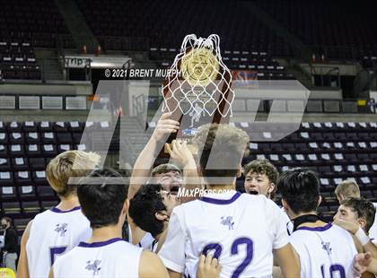 Thumbnail 1 in Limon vs. Wray (CHSAA 2A State Final) photogallery.