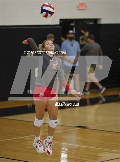 Thumbnail 3 in Holliday vs Wylie JV (Bev Ball Classic) photogallery.