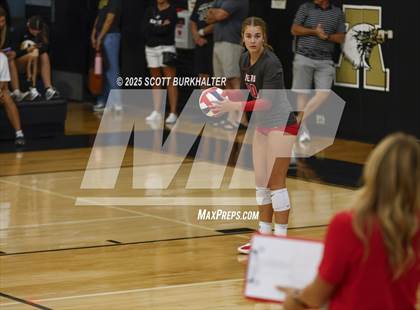 Thumbnail 3 in Holliday vs Wylie JV (Bev Ball Classic) photogallery.
