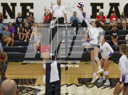 Thumbnail 3 in Holliday vs Wylie JV (Bev Ball Classic) photogallery.