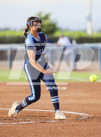 Thumbnail 1 in Bullard vs. Hanford (CIF CS Division II Championship) photogallery.
