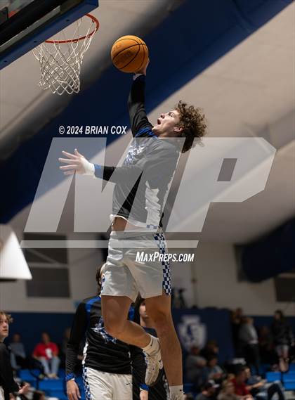 Thumbnail 2 in Flippin @ Cotter photogallery.