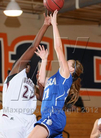Thumbnail 3 in Sierra vs. Johnson (Cosumnes Oaks Tournament) photogallery.