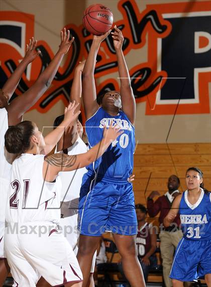 Thumbnail 2 in Sierra vs. Johnson (Cosumnes Oaks Tournament) photogallery.