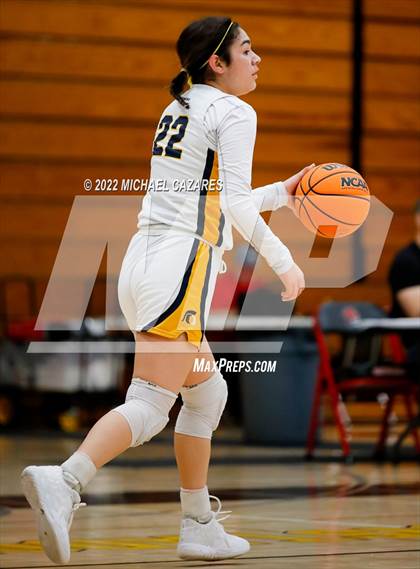 Thumbnail 1 in Village Christian vs. Oak Ridge (So Cal Prep Classic San Diego) photogallery.