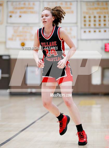 Thumbnail 2 in Village Christian vs. Oak Ridge (So Cal Prep Classic San Diego) photogallery.