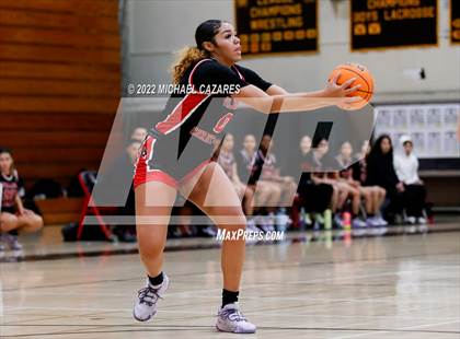 Thumbnail 1 in Village Christian vs. Oak Ridge (So Cal Prep Classic San Diego) photogallery.