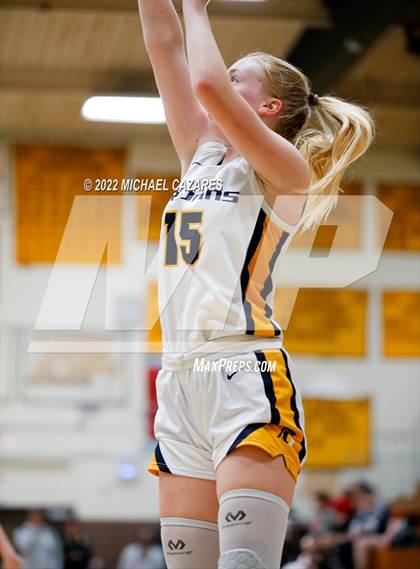 Thumbnail 2 in Village Christian vs. Oak Ridge (So Cal Prep Classic San Diego) photogallery.