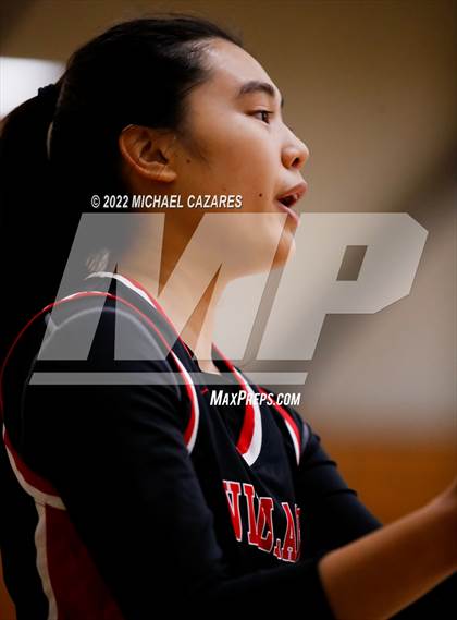 Thumbnail 1 in Village Christian vs. Oak Ridge (So Cal Prep Classic San Diego) photogallery.