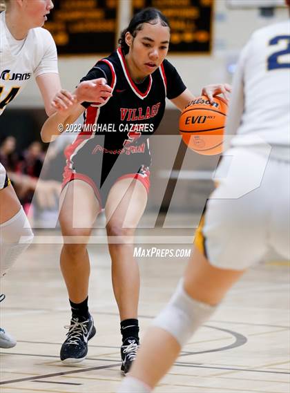 Thumbnail 3 in Village Christian vs. Oak Ridge (So Cal Prep Classic San Diego) photogallery.