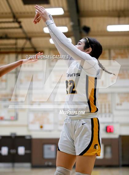Thumbnail 3 in Village Christian vs. Oak Ridge (So Cal Prep Classic San Diego) photogallery.