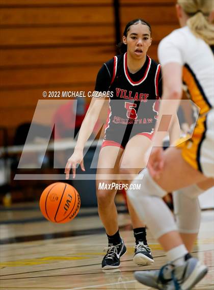 Thumbnail 3 in Village Christian vs. Oak Ridge (So Cal Prep Classic San Diego) photogallery.