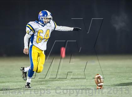 Thumbnail 2 in Joel Barlow vs. Gilbert-Northwestern (CIAC Class M Quarterfinal) photogallery.