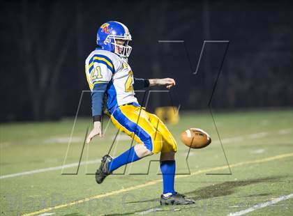 Thumbnail 3 in Joel Barlow vs. Gilbert-Northwestern (CIAC Class M Quarterfinal) photogallery.