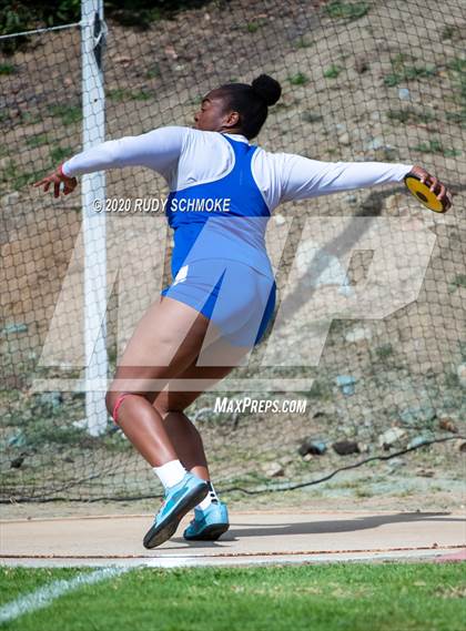 Thumbnail 2 in Track and Field @ Mt Carmel photogallery.