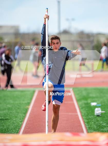 Thumbnail 2 in Track and Field @ Mt Carmel photogallery.