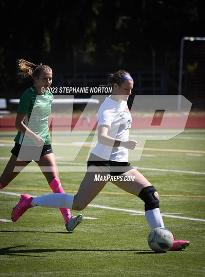 Thumbnail 3 in Washougal @ Tumwater photogallery.