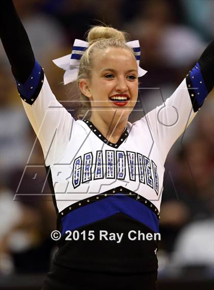 Thumbnail 1 in ThunderRidge vs. Overland (CHSAA 5A Final) photogallery.