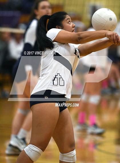 Thumbnail 3 in Bellarmine Prep @ Sumner photogallery.