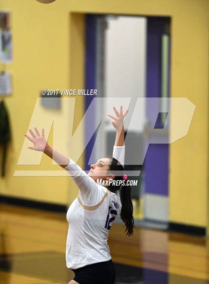 Thumbnail 3 in Bellarmine Prep @ Sumner photogallery.