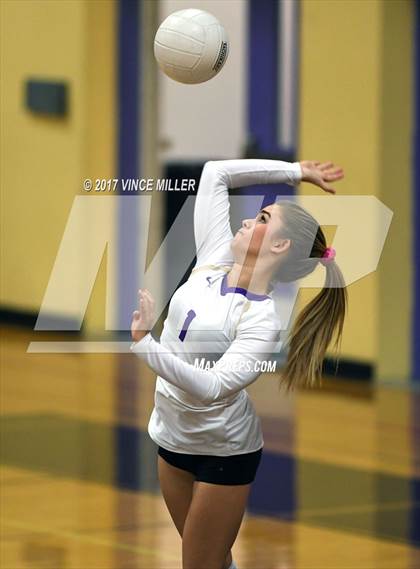 Thumbnail 3 in Bellarmine Prep @ Sumner photogallery.