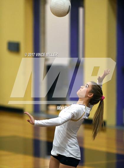 Thumbnail 2 in Bellarmine Prep @ Sumner photogallery.