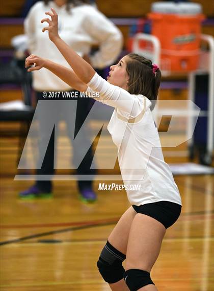 Thumbnail 3 in Bellarmine Prep @ Sumner photogallery.