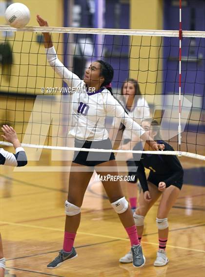 Thumbnail 1 in Bellarmine Prep @ Sumner photogallery.