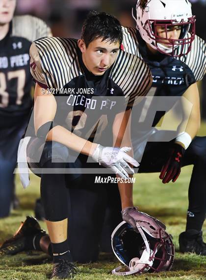 Thumbnail 3 in Cicero Prep Academy vs. Lincoln Prep photogallery.