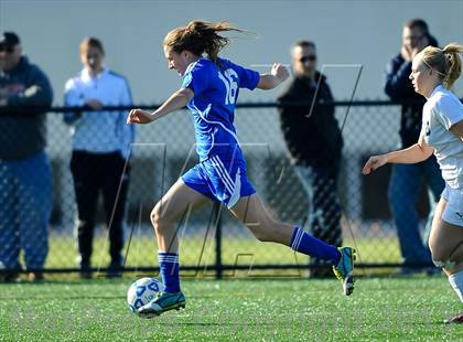 Thumbnail 3 in Eldred vs. Poland (NYSPHSAA Class D Semifinal) photogallery.