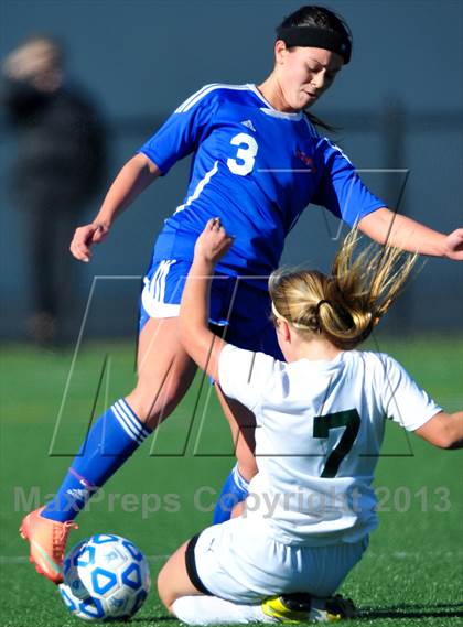 Thumbnail 3 in Eldred vs. Poland (NYSPHSAA Class D Semifinal) photogallery.