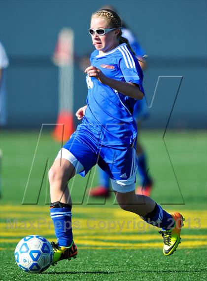 Thumbnail 2 in Eldred vs. Poland (NYSPHSAA Class D Semifinal) photogallery.