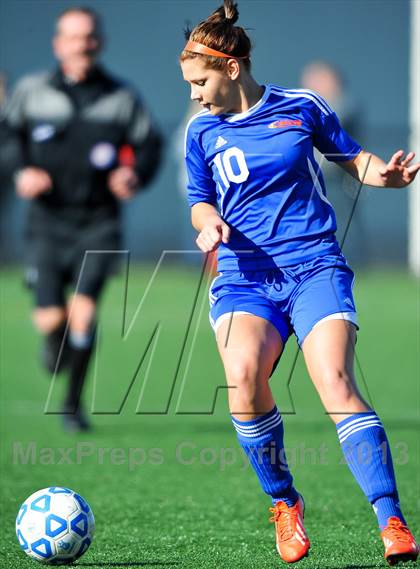 Thumbnail 1 in Eldred vs. Poland (NYSPHSAA Class D Semifinal) photogallery.