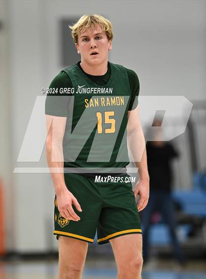 Thumbnail 3 in San Ramon Valley vs. Salesian College Preparatory (CIF NCS Open Semifinal) photogallery.