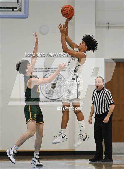 Thumbnail 2 in San Ramon Valley vs. Salesian College Preparatory (CIF NCS Open Semifinal) photogallery.