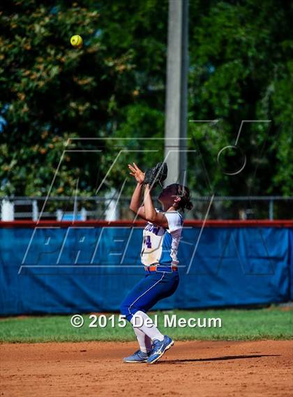 Thumbnail 1 in Northeast vs. Bartow photogallery.