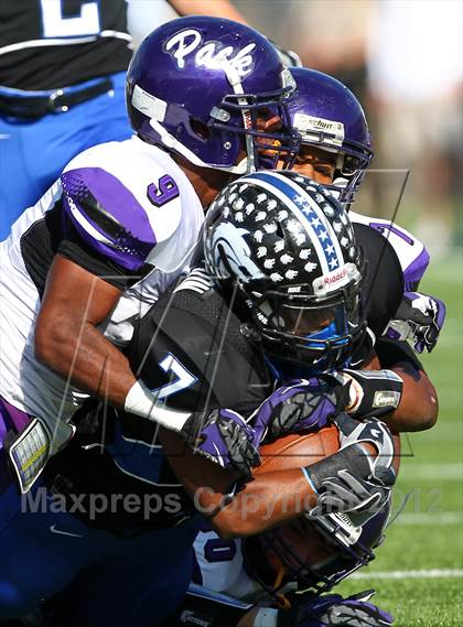Thumbnail 1 in Plano West vs. Lufkin (UIL 5A Division 2 Regional Playoff) photogallery.