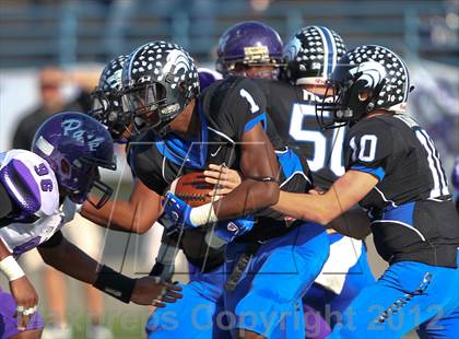 Thumbnail 3 in Plano West vs. Lufkin (UIL 5A Division 2 Regional Playoff) photogallery.